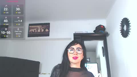 Vicky  online show from May 5, 2026, 8:33 am