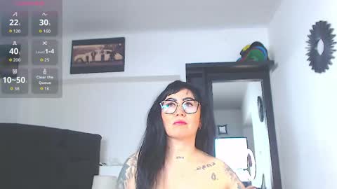 Vicky  online show from May 11, 2026, 7:58 am