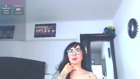 Vicky  online show from June 14, 2026, 11:51 pm