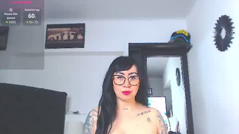 Vicky  online show from June 16, 2026, 11:13 am