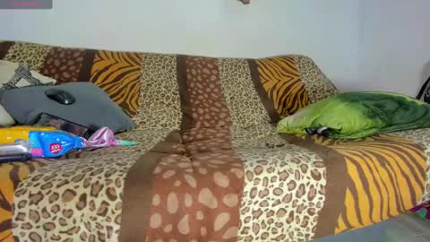 Snapshot of vicky_hotteei chatting on January 10, 2025, 12:27 am vicky manuela online show from January 10, 2025, 12:27 am