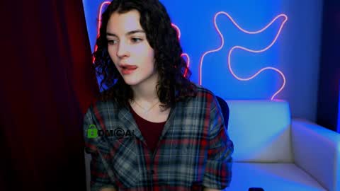 vicky_kim online show from June 16, 2026, 1:03 pm