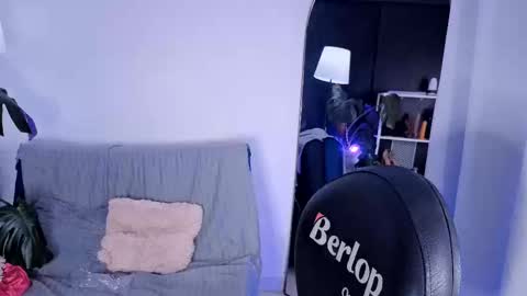 Snapshot of vickygrey1 chatting on October 12, 2025, 6:40 pm Vicky Greys online show from October 12, 2025, 6:40 pm