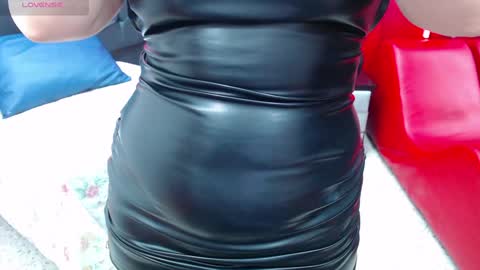 Snapshot of vickyjohnson1 chatting on December 15, 2024, 4:37 pm Vicky online show from December 15, 2024, 4:37 pm