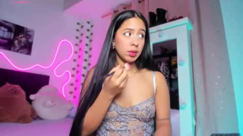 VICTORIA 3 online show from October 17, 2025, 11:40 pm