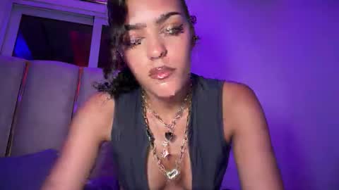 Goddess Victory  online show from April 22, 2026, 1:19 am