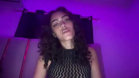 Snapshot of vickyyyx chatting on May 31, 2026, 4:53 am Goddess Victory online show from May 31, 2026, 4:53 am