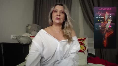 victoria50 online show from November 7, 2025, 8:09 pm