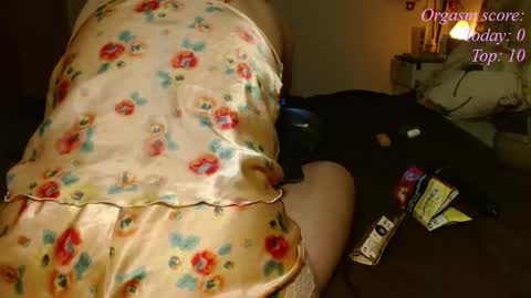 Victoria97 online show from December 2, 2025, 7:42 pm