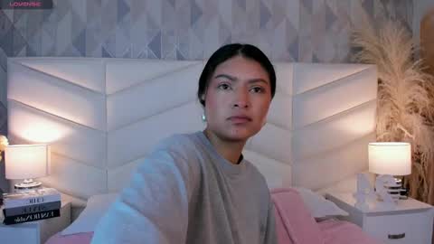 victoria___jonnes online show from September 18, 2025, 12:40 pm