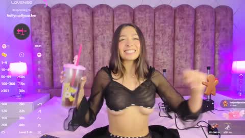  Victoria for you  online show from December 6, 2024, 3:22 pm