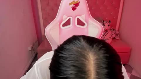 victoria_b_ online show from September 12, 2025, 8:31 pm