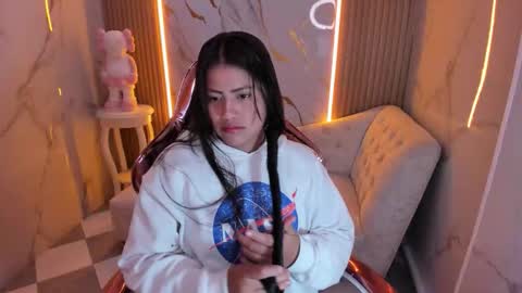 Snapshot of victoria_b_ chatting on September 25, 2025, 12:53 pm victoria_b_ online show from September 25, 2025, 12:53 pm