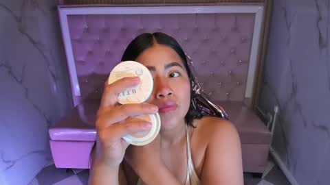 Snapshot of victoria_b_ chatting on October 3, 2025, 8:06 pm victoria_b_ online show from October 3, 2025, 8:06 pm