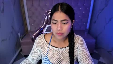 Snapshot of victoria_b_ chatting on October 15, 2025, 8:20 pm victoria_b_ online show from October 15, 2025, 8:20 pm