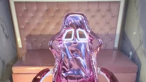 Snapshot of victoria_b_ chatting on October 25, 2025, 8:25 pm victoria_b_ online show from October 25, 2025, 8:25 pm