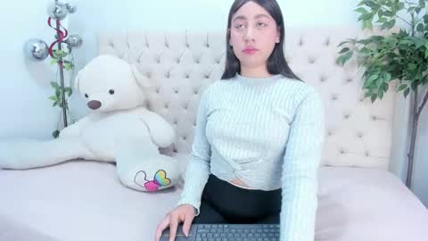 Victoria online show from April 22, 2026, 7:37 pm