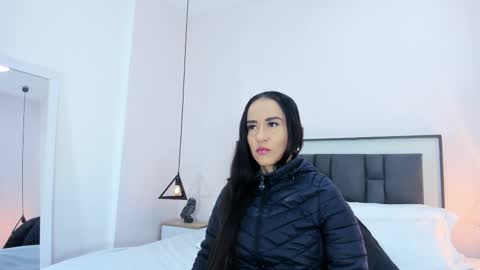 valentina online show from November 23, 2025, 9:31 am