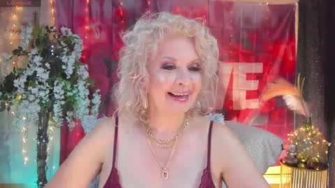 diorvictoria9 online show from April 28, 2026, 5:40 pm