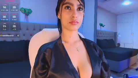 Snapshot of victoria_ellington chatting on June 12, 2026, 11:31 am online show from June 12, 2026, 11:31 am
