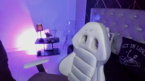 Snapshot of victoria_floyd1 chatting on April 9, 2026, 12:54 am victoria_floyd1 online show from April 9, 2026, 12:54 am