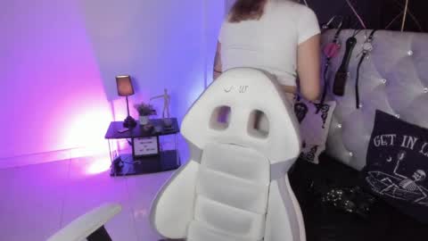 Snapshot of victoria_floyd1 chatting on April 10, 2026, 8:35 pm victoria_floyd1 online show from April 10, 2026, 8:35 pm