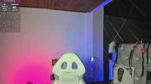 Snapshot of victoria_floyd1 chatting on April 20, 2026, 8:43 pm victoria_floyd1 online show from April 20, 2026, 8:43 pm