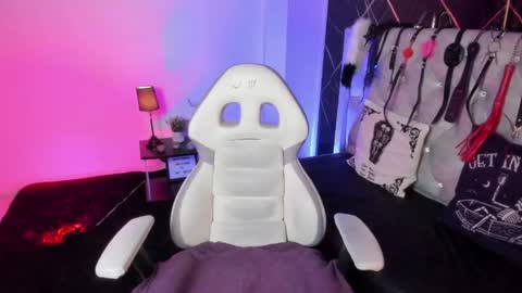 Snapshot of victoria_floyd1 chatting on April 21, 2026, 8:44 pm victoria_floyd1 online show from April 21, 2026, 8:44 pm