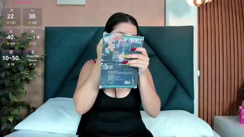 Victoria Harris online show from December 20, 2025, 12:01 pm