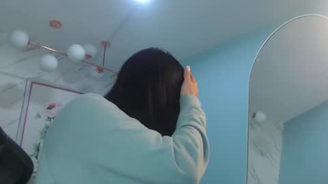 Snapshot of victoria_hernandez_t chatting on June 4, 2026, 1:28 pm Victoria online show from June 4, 2026, 1:28 pm