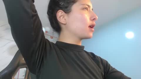 Snapshot of victoria_hernandez_t chatting on June 18, 2026, 1:15 pm Victoria online show from June 18, 2026, 1:15 pm