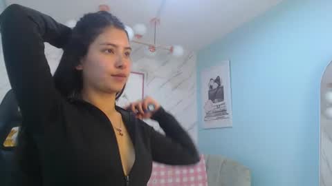 Snapshot of victoria_hernandez_t chatting on July 30, 2026, 1:32 pm Victoria online show from July 30, 2026, 1:32 pm
