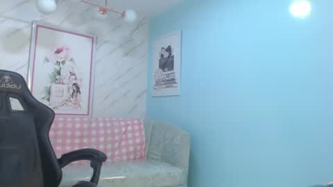 Snapshot of victoria_hernandez_t chatting on August 7, 2026, 1:24 pm Victoria online show from August 7, 2026, 1:24 pm