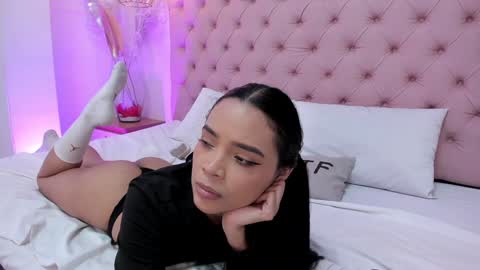 victoria_kitt online show from January 4, 2025, 1:10 am