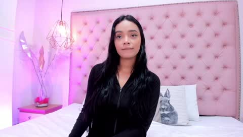 victoria_kitt online show from January 4, 2025, 7:02 pm