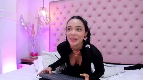 victoria_kitt online show from January 5, 2025, 1:13 am