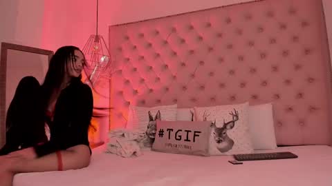 victoria_kitt online show from February 19, 2025, 7:27 pm
