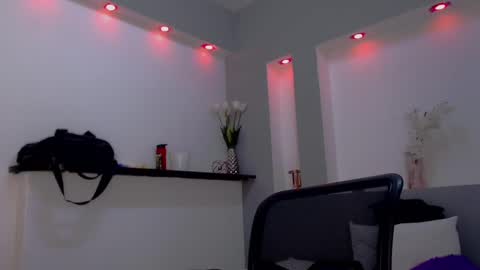 victoria_kitt online show from September 8, 2025, 3:44 pm