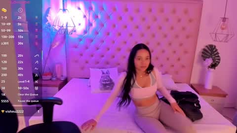 victoria_kitt online show from September 15, 2025, 7:25 pm