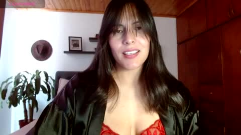 VICTORIA MARTELO online show from May 13, 2026, 6:16 pm