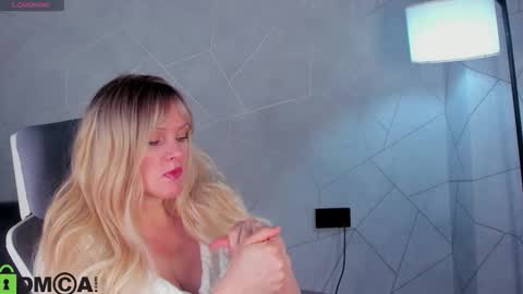 Snapshot of victoria_nelson chatting on March 21, 2026, 1:21 am Victoria My schedule for the week 2 GMT 3am-9am TuWeThFrSa online show from March 21, 2026, 1:21 am