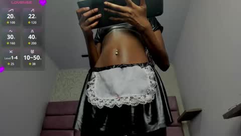 Vicky  online show from November 26, 2025, 7:04 pm