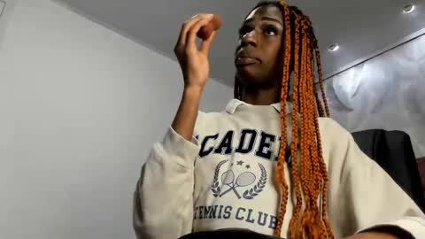 Vicky  online show from May 7, 2026, 2:39 am