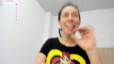 Snapshot of victoria_pachon chatting on October 11, 2025, 7:23 pm victoria_pachon online show from October 11, 2025, 7:23 pm