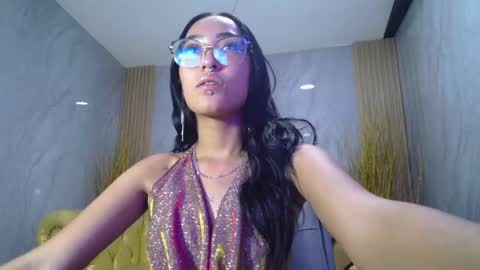 Victoria  online show from January 20, 2025, 8:40 pm
