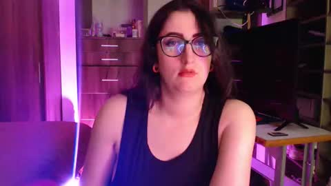 Victoria online show from May 15, 2026, 8:49 pm