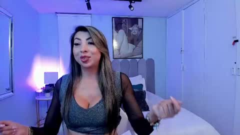 Snapshot of victoria_romanee chatting on March 4, 2025, 4:49 am Monica online show from March 4, 2025, 4:49 am