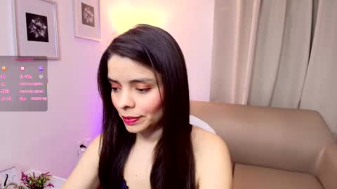 Snapshot of victoria_stern chatting on November 1, 2025, 12:29 pm Victoria online show from November 1, 2025, 12:29 pm