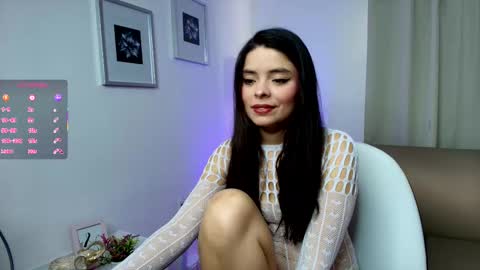 Snapshot of victoria_stern chatting on November 4, 2025, 12:37 pm Victoria online show from November 4, 2025, 12:37 pm