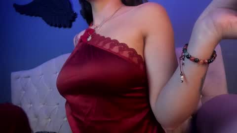victoriaa2_doll online show from March 3, 2026, 12:11 pm